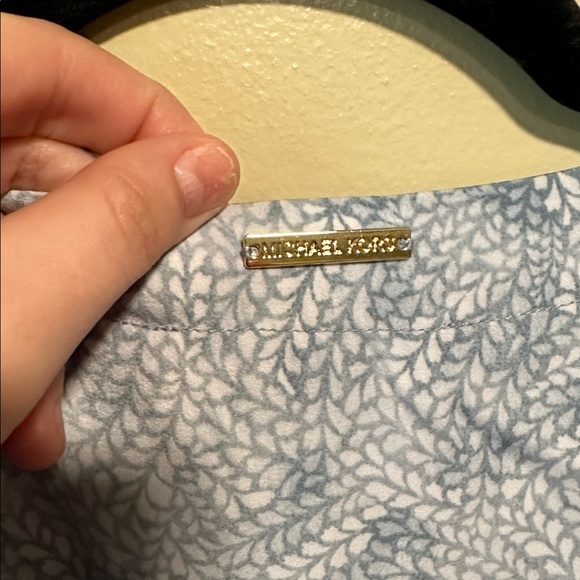 NWT Michael Kors Blouse Size Large Blue and White - Picture 6 of 7